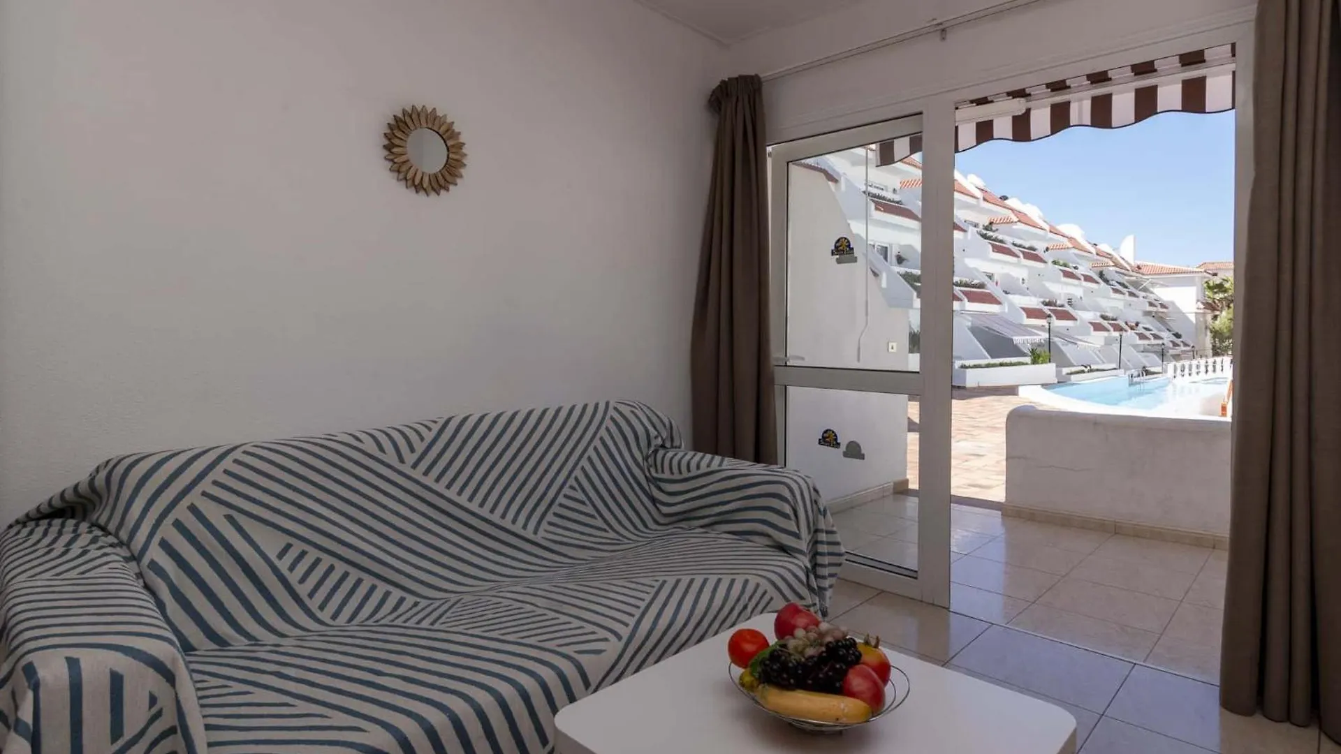Las Floritas 29 - One Bed With Pool View Playa de las Américas 0*,